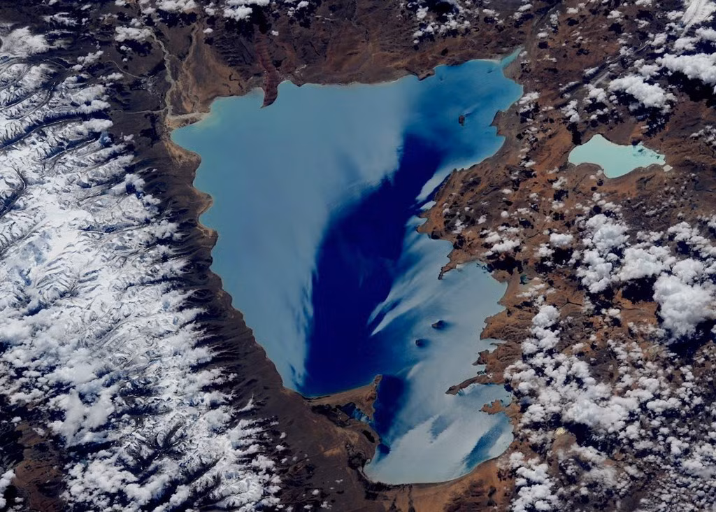 Bộ ảnh 150 tác phẩm có cao nguyên Thanh Tạng - vùng đất cao nhất thế giới...