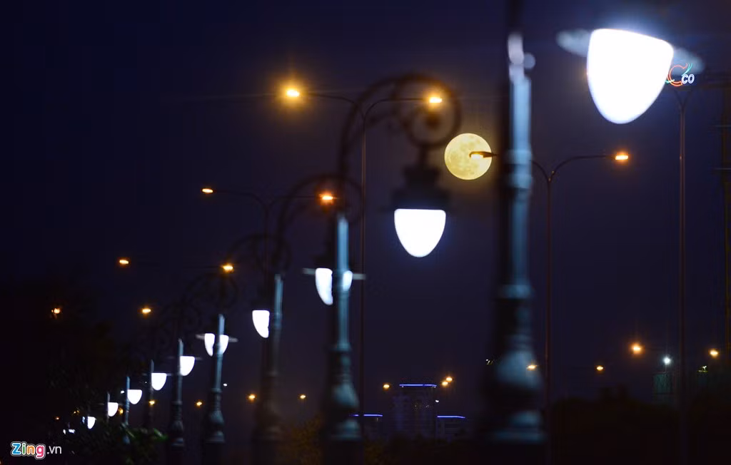 Tại đường Mai Chí Thọ, quận 2.