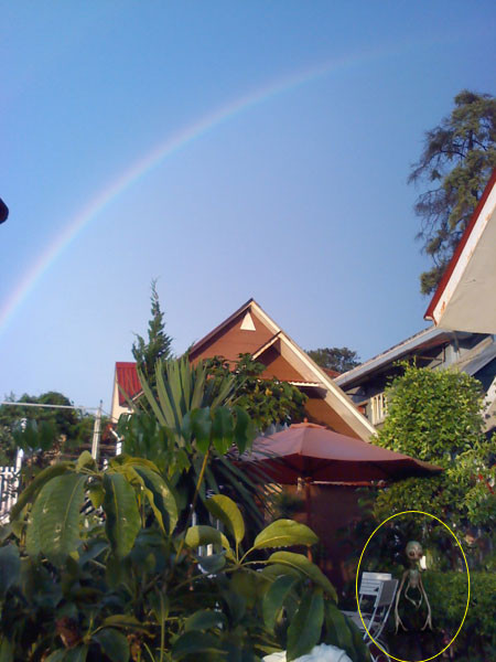 Mua da Da Lat ket thuc xuat hien hinh anh UFO gay to mo-Hinh-2