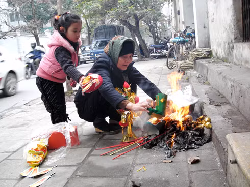 Vi sao ngay cung ong Cong ong Tao la ngay “mo cong troi“?-Hinh-2