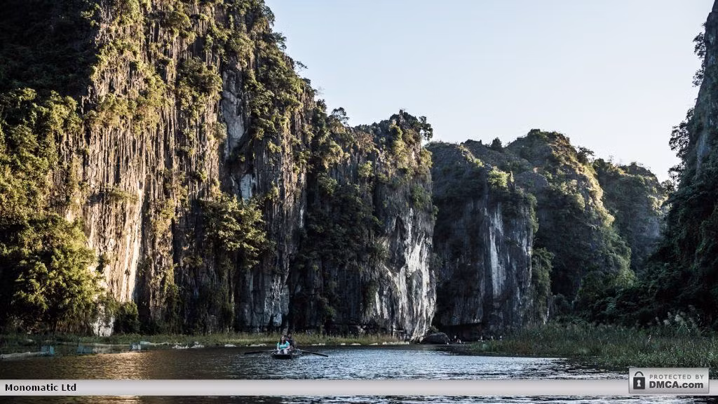 Khung cảnh đẹp ngất ngây của "vịnh Hạ Long trên cạn". Ảnh: Gomandrake.co.uk.