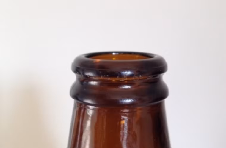 Thật vậy, các nhà nghiên cứu đến từ Phần Lan đã tiến hành nghiên cứu 27.001 người có thói quen hút thuốc trong độ tuổi từ 50 đến 69. Ở đây, những đối tượng này tiêu thụ một chai bia mỗi ngày. Kết quả là họ giảm tới 40% nguy cơ mắc sỏi thận.