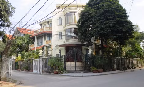 Căn biệt thự khủng của bầu Kiên ở Tây Hồ. Ảnh: N.Đan.