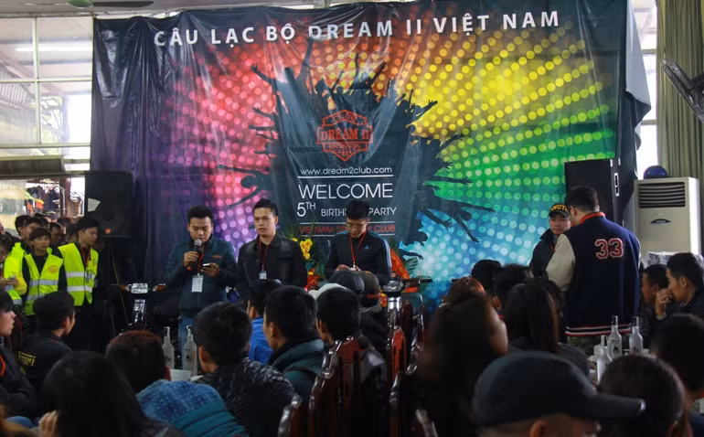 Không khí buổi gặp mặt vui vẻ trong lần sinh nhật thứ 5.