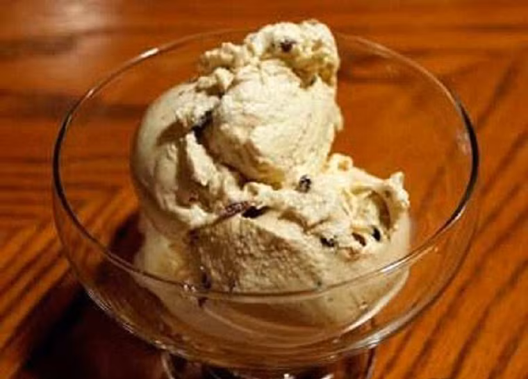 Kem thịt xông khói cũng là một món kem nổi tiếng khác của Mỹ với những miếng thịt xông khói ở bên trong.