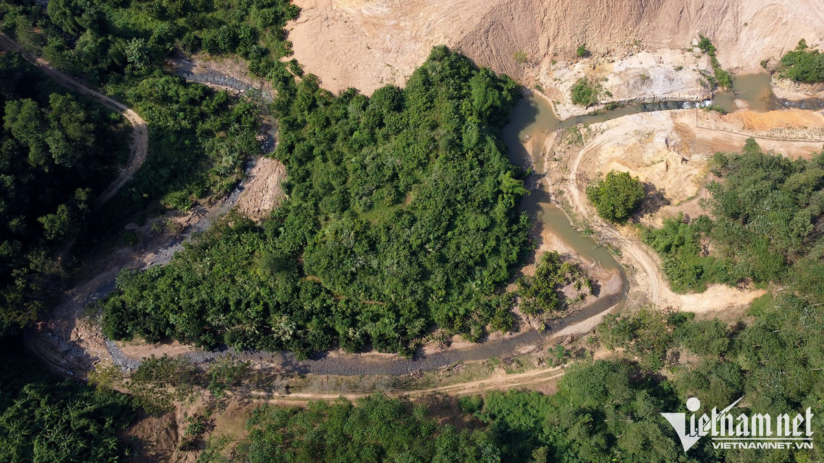 Nghin tan rac do giua rung: Tinh Hoa Binh co dau hieu vi pham phap luat-Hinh-4
