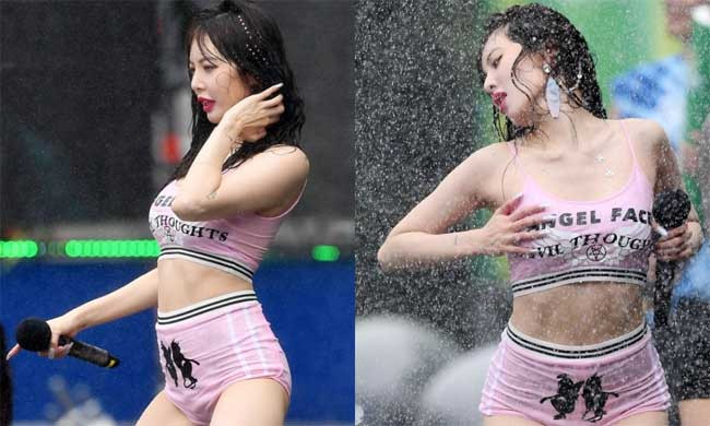 Huyna vốn là nữ hoàng gợi cảm của showbiz Hàn nhưng không phải mọi lựa chọn trang phục của cô đều được lòng dư luận.