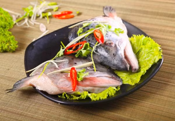 Ăn cá ngon đến mấy cũng nhớ vứt ngay 3 bộ phận độc hại này An ca ngon den may cung nho vut ngay 3 bo phan doc hai nay