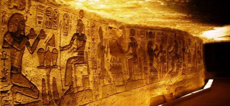 Nhiệt độ bên trong kim tự tháp luôn ổn định ở khoảng 20 độ C. 