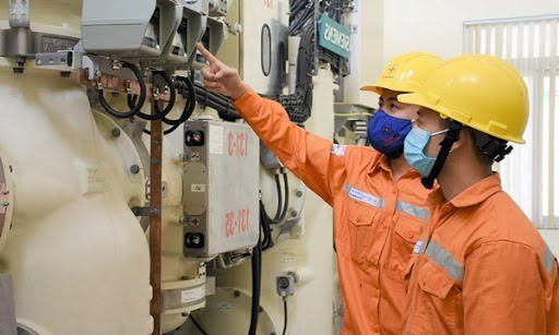 Chinh phu dong y giam gia dien, tien dien lan thu 3