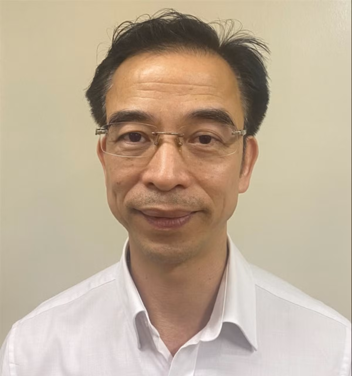 Cuu Giam doc Benh vien Tim Ha Noi sap hau toa