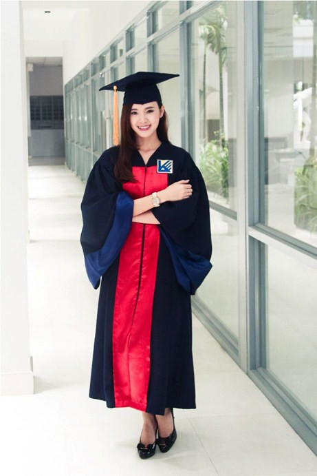 Cô đã chứng tỏ một hotgirl xinh đẹp vừa có thể làm cùng lúc mọi thứ nếu nỗ lực.