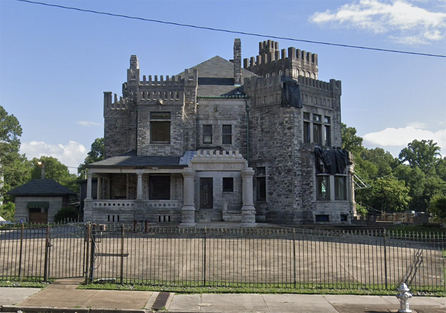 10 toa nha bo hoang noi tieng va nhung cau chuyen ky quai phia sau-Hinh-4