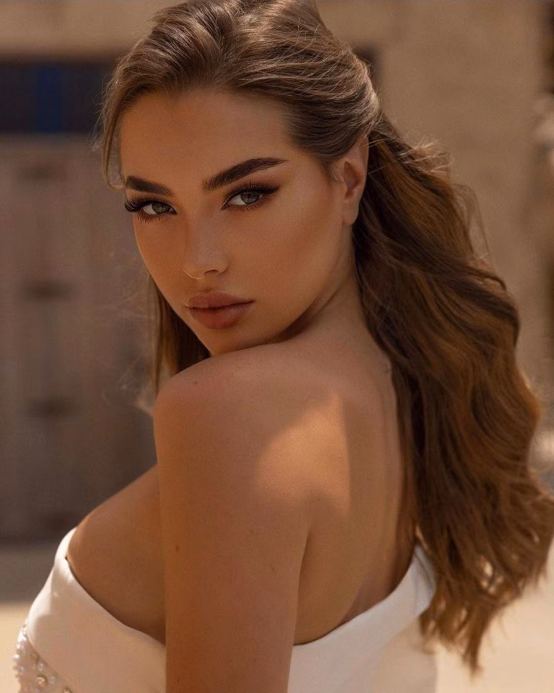 Co nang 'rich kid' so huu sac voc cuc nong bong dang quang Hoa hau Hoan vu Tay Ban Nha 2022