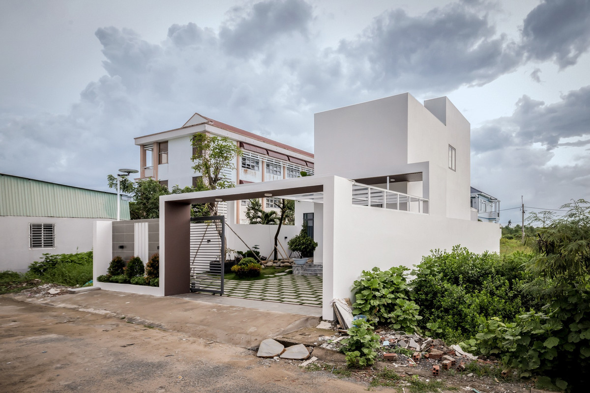 Ngoi nha binh yen, phong nao cung view ra ho ca koi mat me-Hinh-2