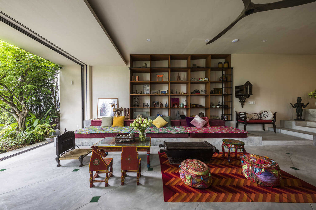 Ngôi nhà như được tạc từ khối bê tông khổng lồ, bể bơi điều hòa mát lạnh - Hình 3 Ngoi nha nhu duoc tac tu khoi be tong khong lo, be boi dieu hoa mat lanh-Hinh-3