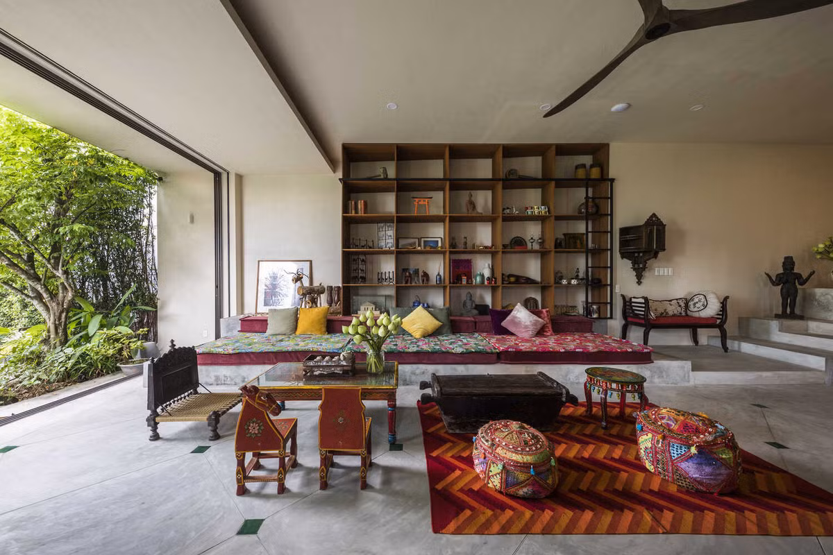 Ngoi nha nhu duoc tac tu khoi be tong khong lo, be boi dieu hoa mat lanh-Hinh-3