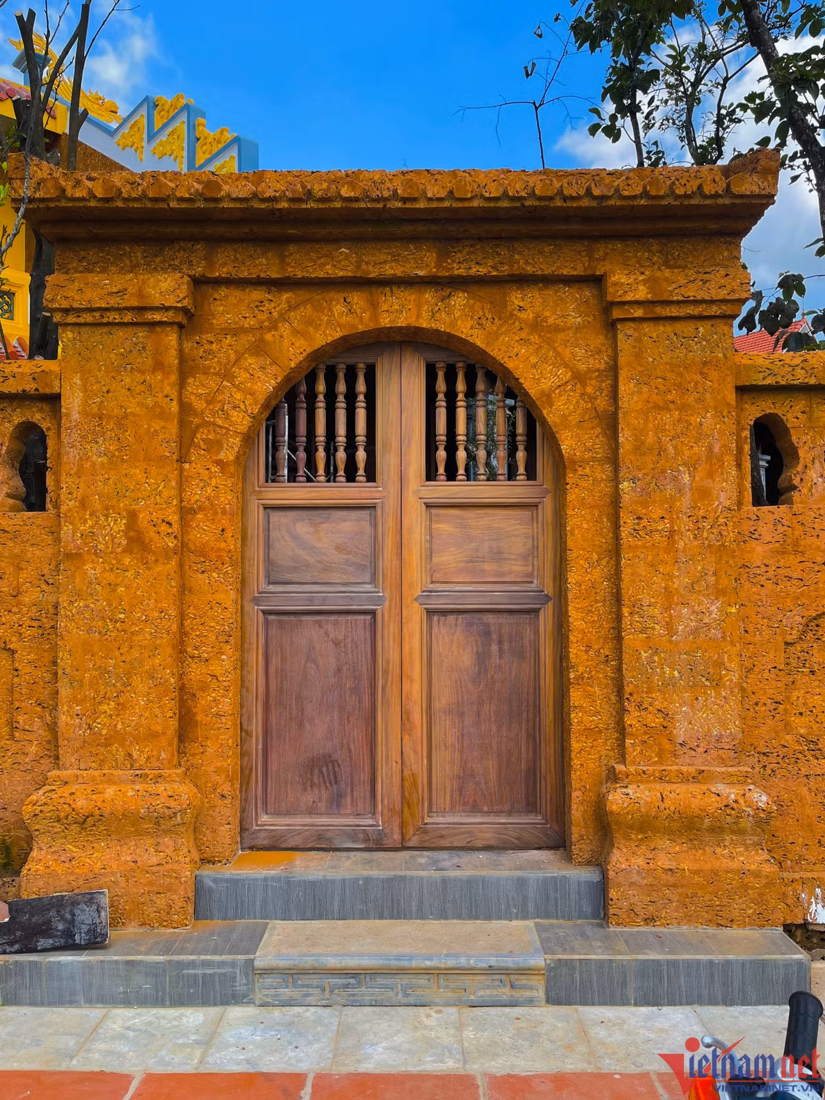 Phủ thờ này được thiết kế đậm chất Bắc Bộ.