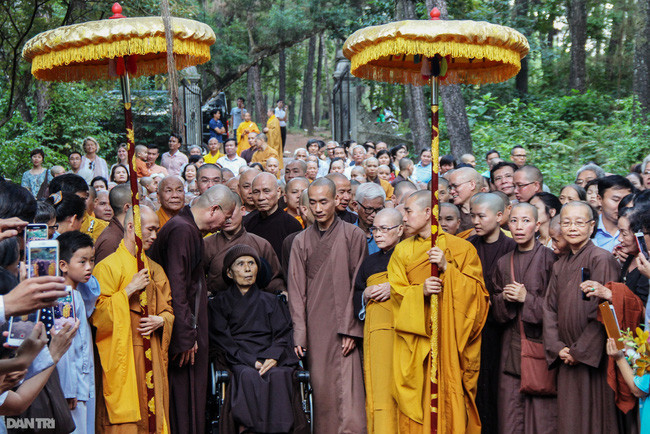 Trước khi viên tịch, Thiền sư Thích Nhất Hạnh sống những năm cuối đời tại Tổ đình Từ Hiếu, nơi ngài xuất gia tu học. Ông cho biết tâm niệm tịnh dưỡng ở ngôi chùa này đến khi viên tịch. Ảnh: Dân Trí.