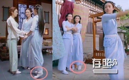 Trong "Sở Kiều Truyện”, nữ diễn viên đóng vai Tiểu Bát phải kiễng chân mọi lúc mọi nơi để lên hình cho đẹp