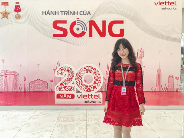 Nu sinh mong uoc duoc di trao doi hoc tap voi sinh vien Chau Au-Hinh-6