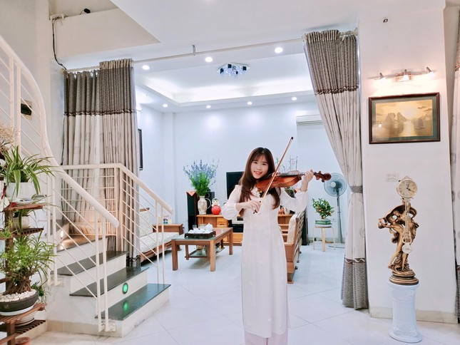 Nu sinh mong uoc duoc di trao doi hoc tap voi sinh vien Chau Au-Hinh-3