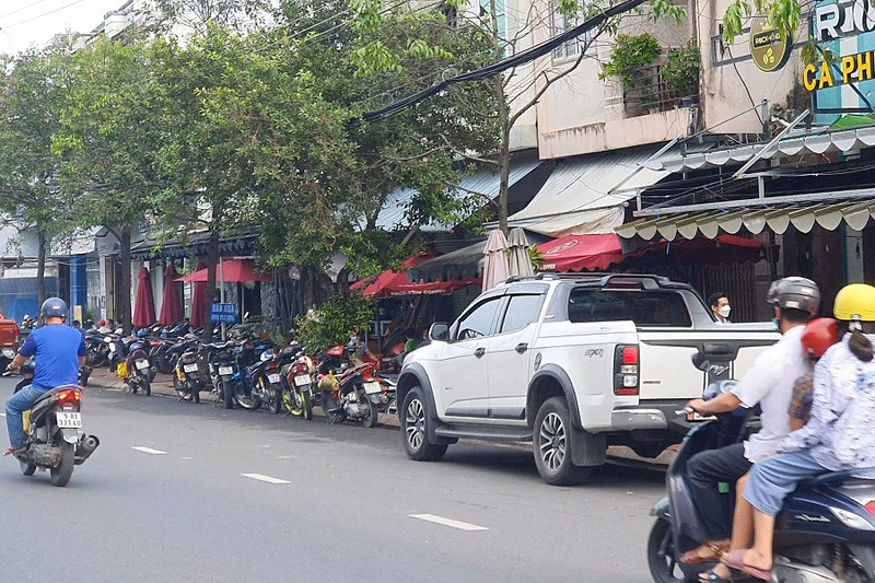 Ca Mau ha cap do dich, dan duoc an uong tai cho tu ngay mai