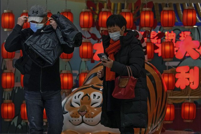 Trung Quoc: Phat hien 2 ca Omicron, xet nghiem 15 trieu nguoi-Hinh-2