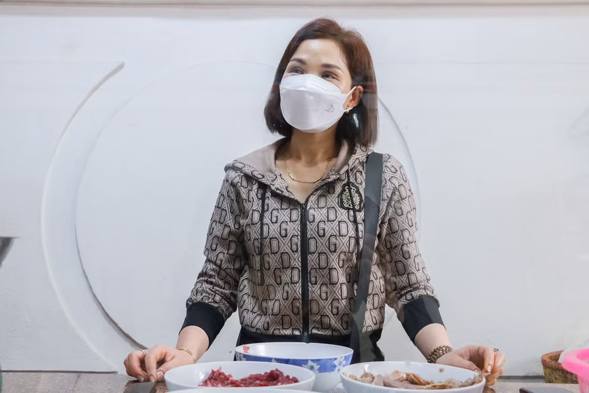 Nhieu quan dong cua, nghi Tet som khi phai dung ban tai cho-Hinh-3