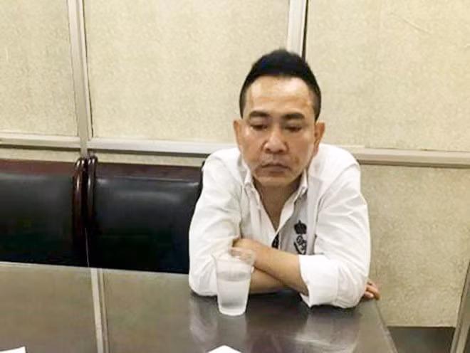 Lanh gay xem sung AK, Colt 70 cung kho dan cua ten trum ma tuy-Hinh-3