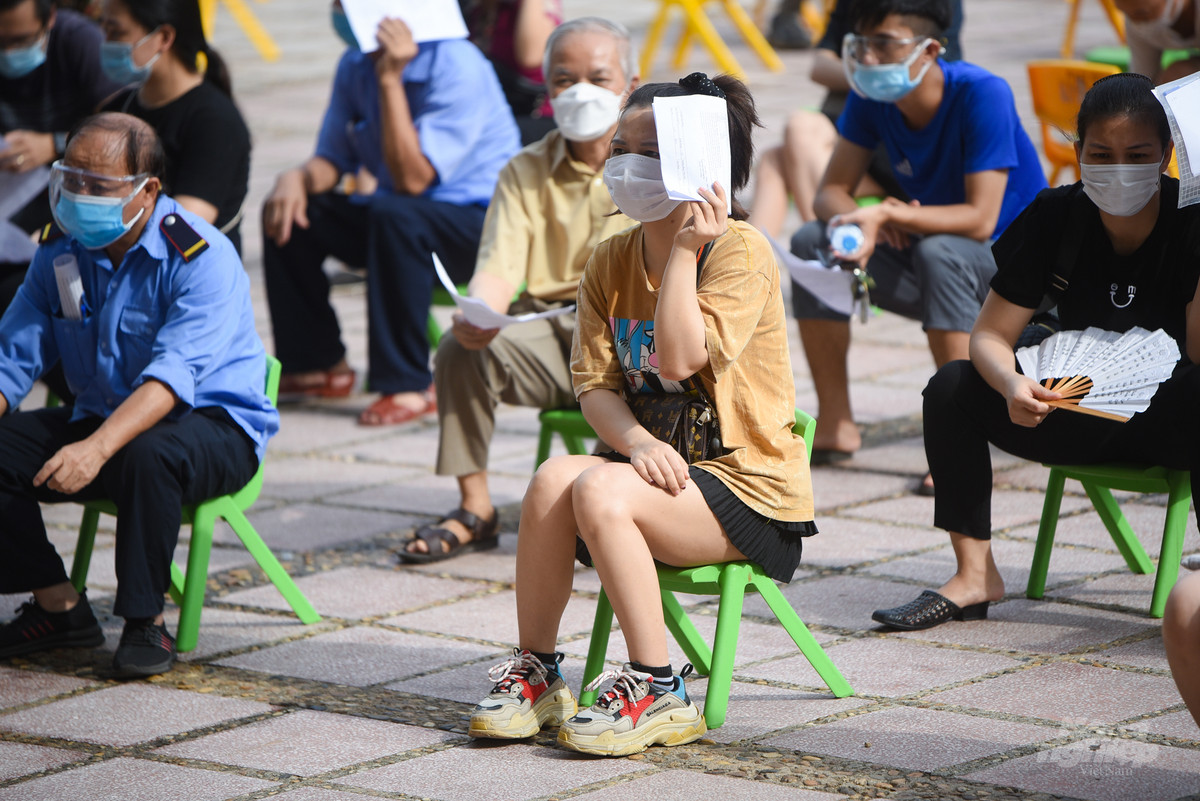 Hiện ngành Y tế Thủ đô tiêm được hơn 2,8 triệu mũi, trong đó trên 2,5 triệu người đã tiêm mũi 1 và hơn 317.000 người tiêm đủ 2 mũi.