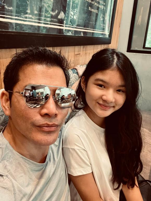 Con gai Truong Ngoc Anh cao bang bo, doi chan nhu sieu mau-Hinh-3