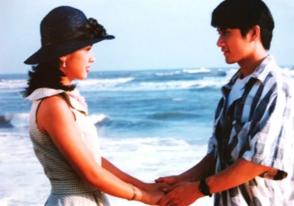 Thái San: “Do chờ suốt ba năm nên tôi đã hôn Việt Trinh mãnh liệt“ Thai San: “Do cho suot ba nam nen toi da hon Viet Trinh manh liet“