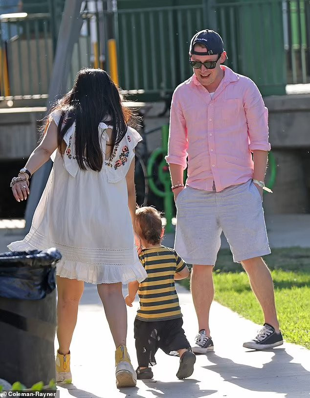 Sao "Ở nhà một mình hạnh phúc" bên vị hôn thê gốc H’Mông - Hình 3 Sao