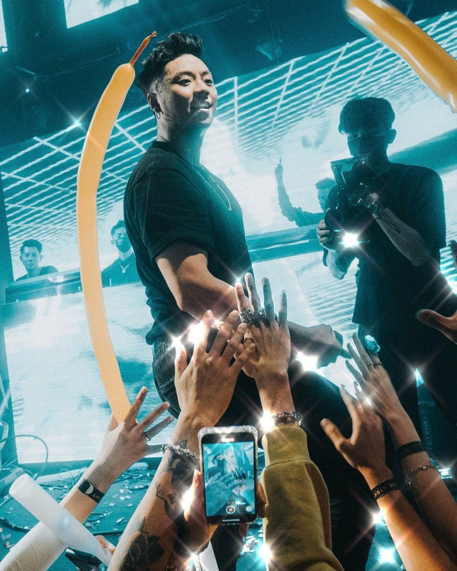 Nam DJ “cuc pham” Nguoi Ay La Ai: Thong thao 4 thu tieng-Hinh-3