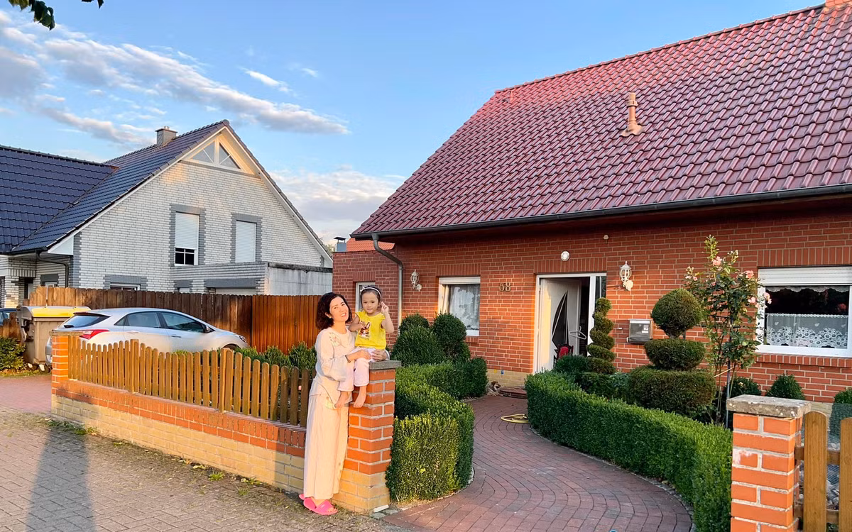 Nguyet Hang - Anh Tuan tung ly hon bat thanh, tinh cam o chau Au-Hinh-10