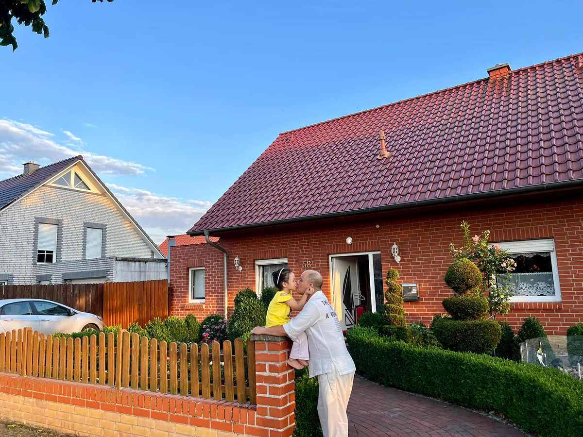 Nguyet Hang - Anh Tuan tung ly hon bat thanh, tinh cam o chau Au-Hinh-9