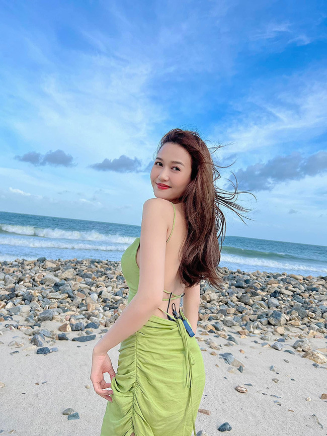 Với phong cách mới, Nhung Gumiho nhận được nhiều lời khen ngợi. Cô nàng được đánh giá là xinh đẹp, mặn mà và nhuận sắc hơn nhiều.