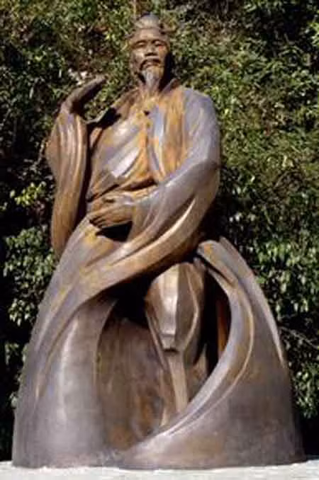 Tượng Trương Tam Phong trên Võ Đang sơn.