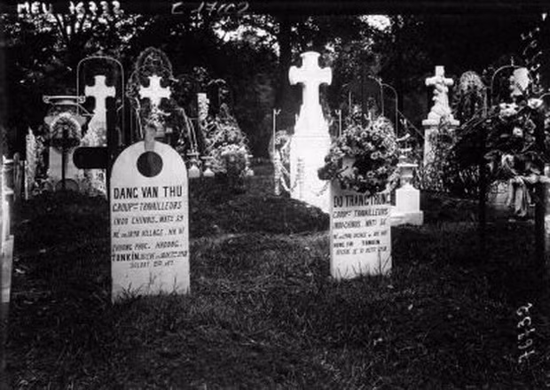 Gửi thân nơi đất khách.