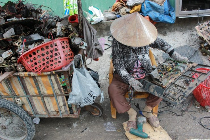 Nghe la o Viet Nam: Dap pha do ma hai ra tien-Hinh-2