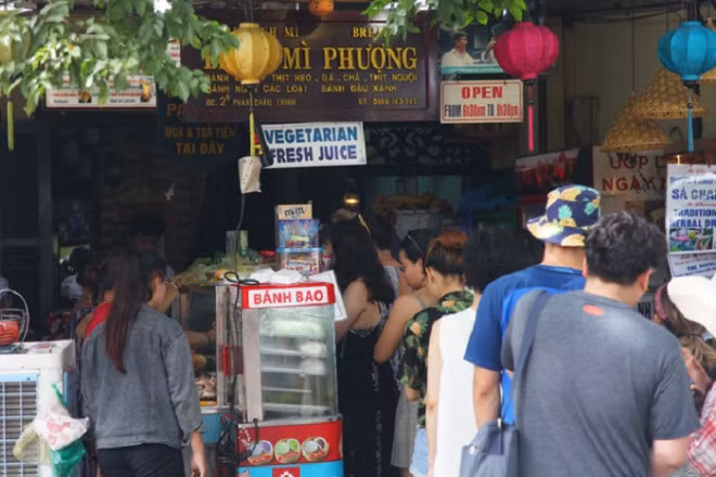 Di du lich it nguoi de y nhung dieu quan trong nay khi an uong-Hinh-2