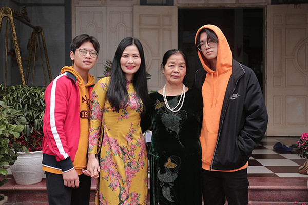 Noi tieng tro lai, Thuy Ha lo dan goc khuat hon nhan-Hinh-5