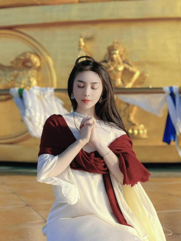 Doi doi nho MV Vo nguoi ta, Quynh Kool thanh dien vien dat show-Hinh-10