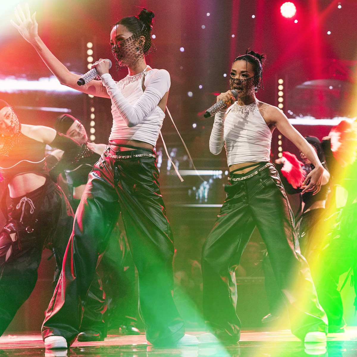 Dau an thoi trang cua dan huan luyen vien Rap Viet-Hinh-10