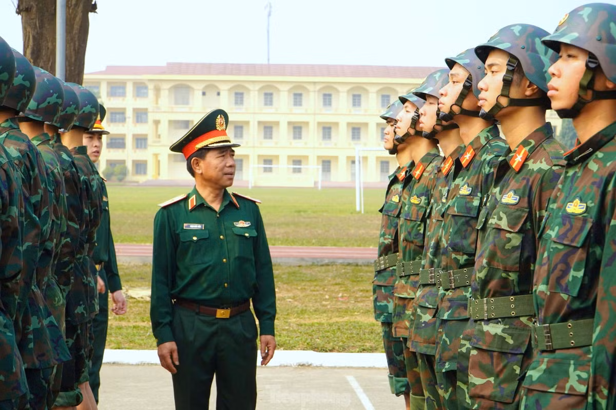 68 quan nhan Viet Nam se duyet binh tai Quang truong Do-Hinh-4