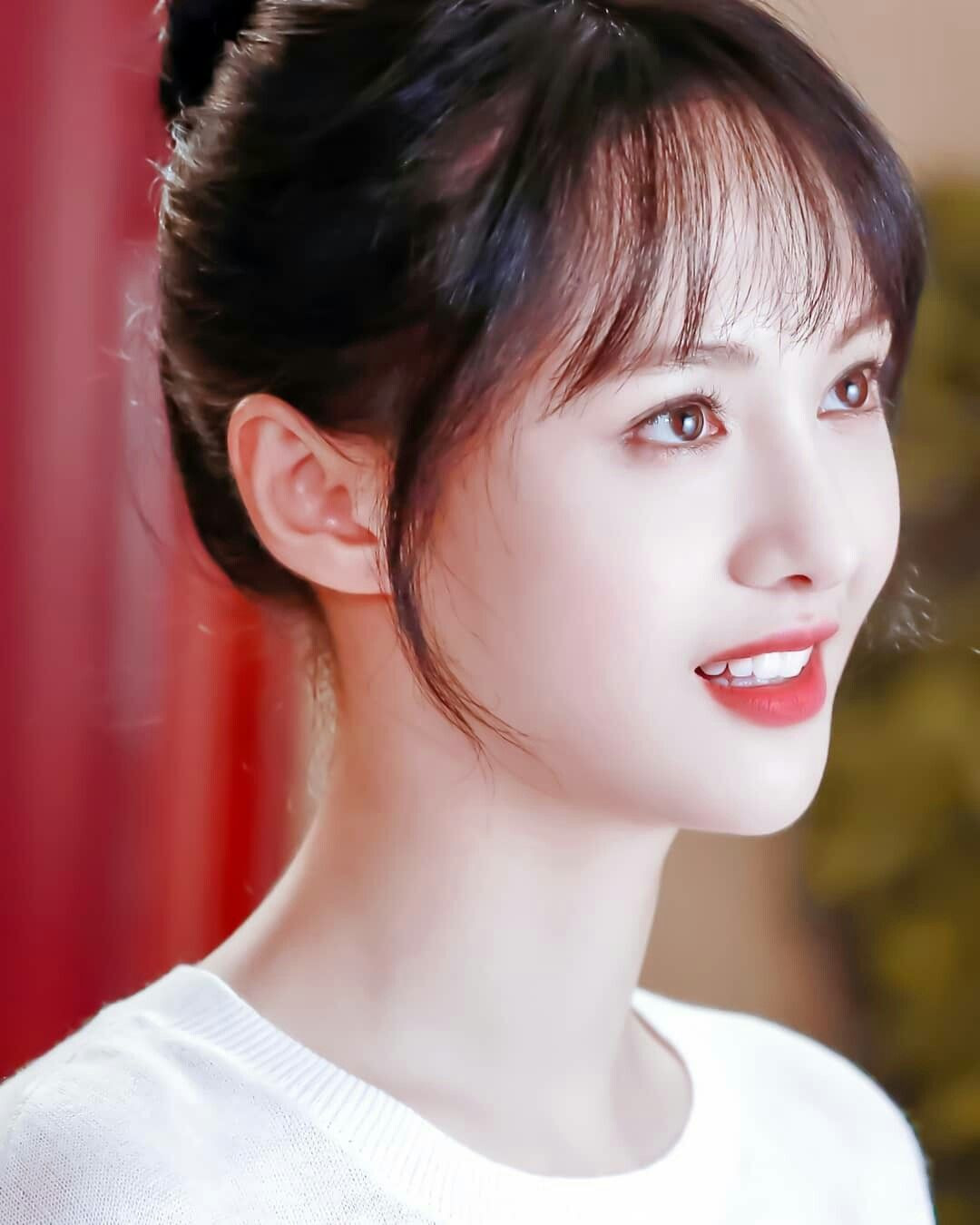  Theo đó, nếu người nào có sống mũi cao và thẳng thì điều đó không chỉ mang lại nét đẹp về ngoại hình cho họ mà còn cho thấy người này có sự nghiệp khá tốt.