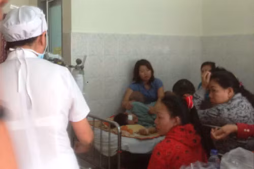 Nhân viên y tế bệnh viện Từ Dũ đã cấp cứu kịp thời cho sản phụ. Hiện gia đình đang tiếp tục chăm sóc, an ủi, theo dõi sức khỏe của chị Lài.