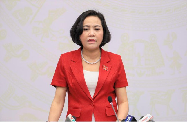 Ong Nguyen Thanh Long ho tro cong ty Viet A the nao?