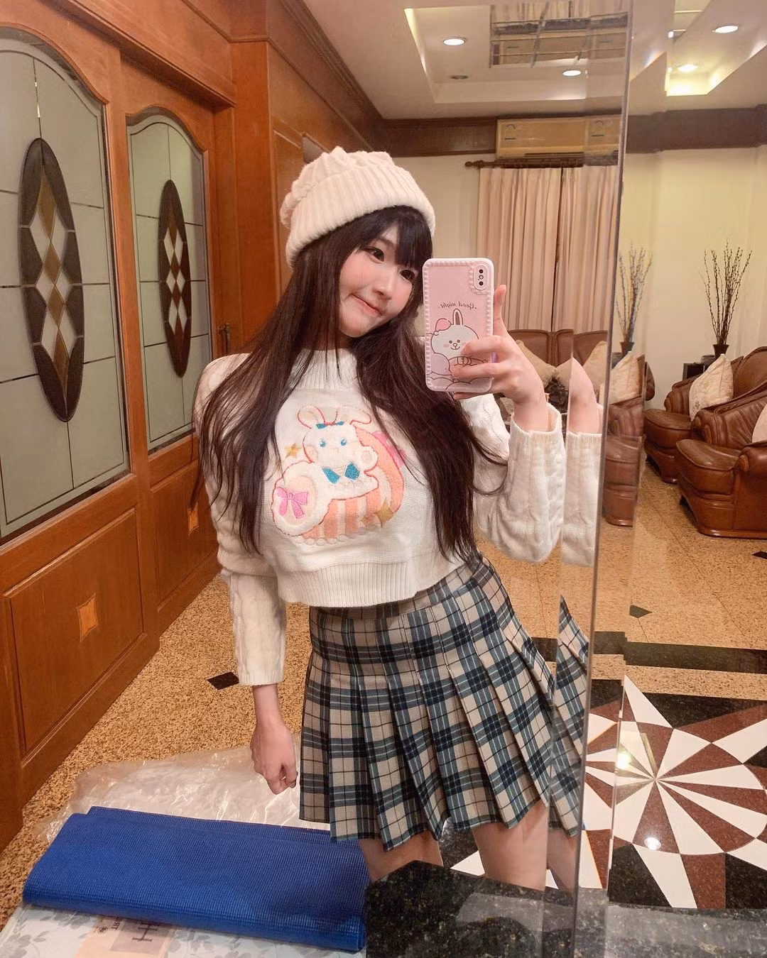 Hot girl Thai Lan qua doi vi nghen thuc an-Hinh-2